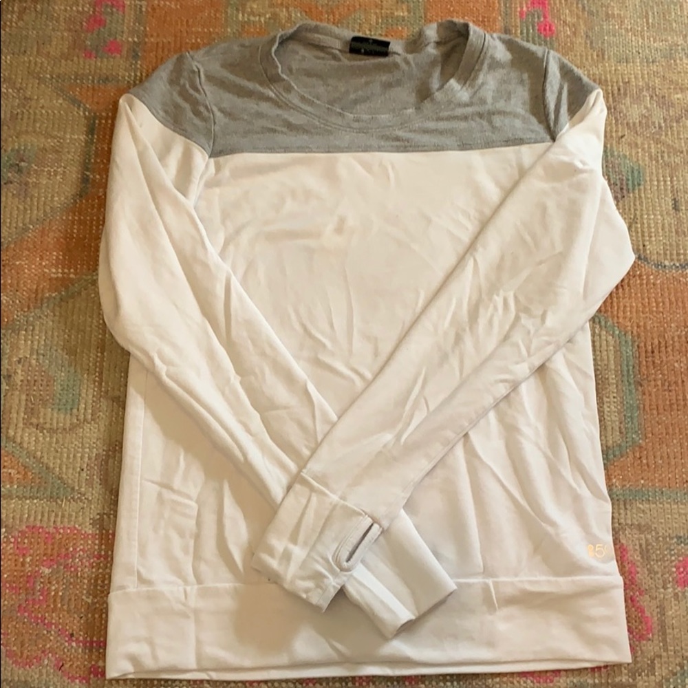 Splits 59 pullover